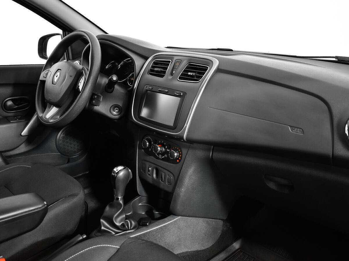 Renault Sandero б/у, 2017, Автоматическая. Фото: #6