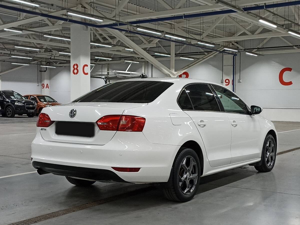 Volkswagen Jetta б/у, 2014, Механическая. Фото: #4