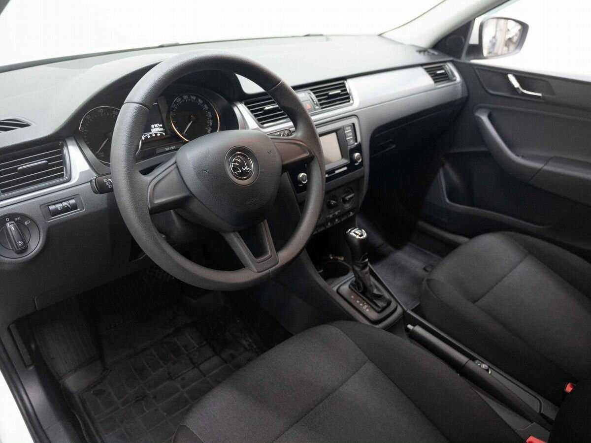 Skoda Rapid б/у, 2017, Автоматическая. Фото: #6