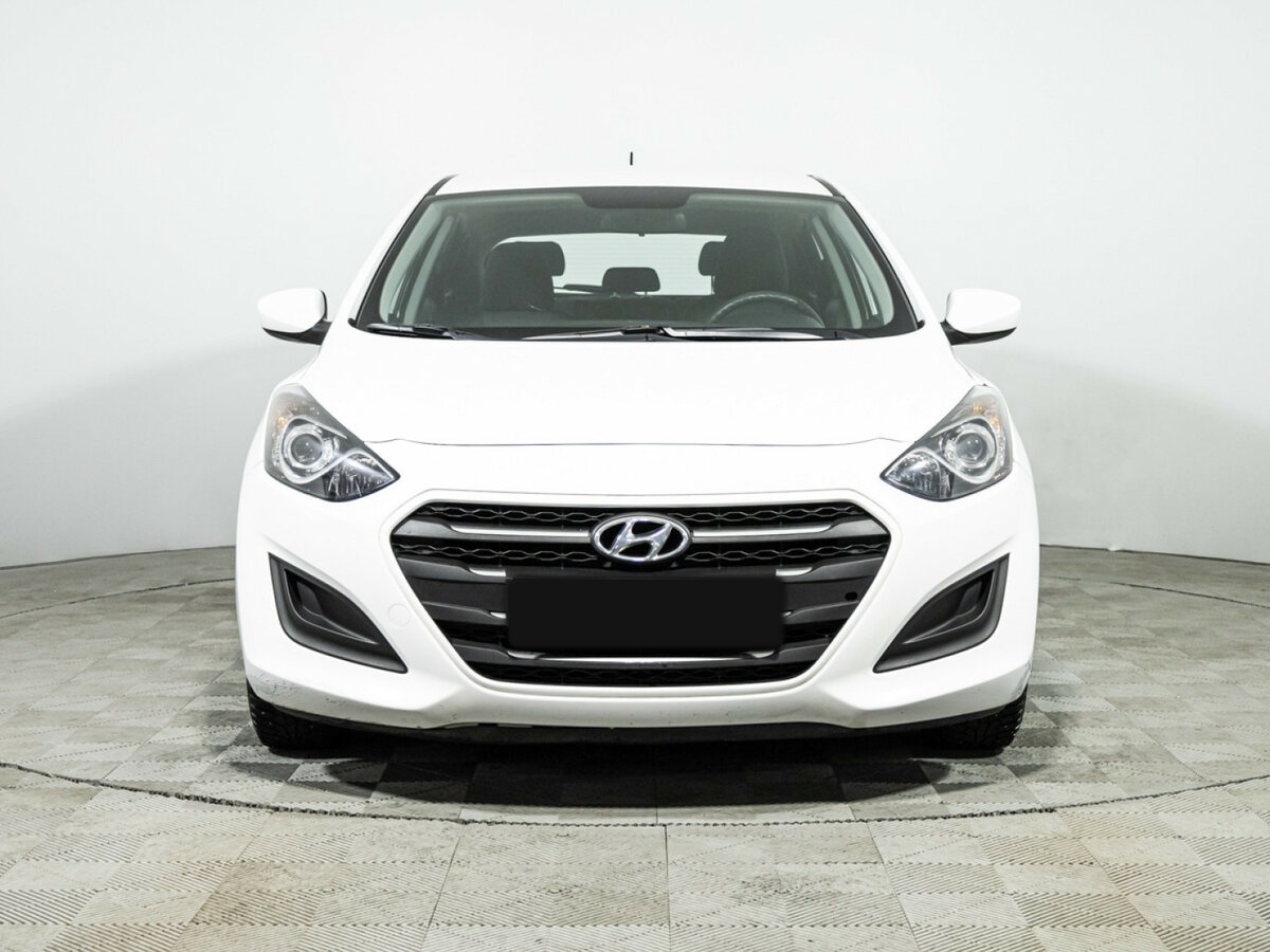 Hyundai i30 б/у, 2015, Автоматическая. Фото: #1