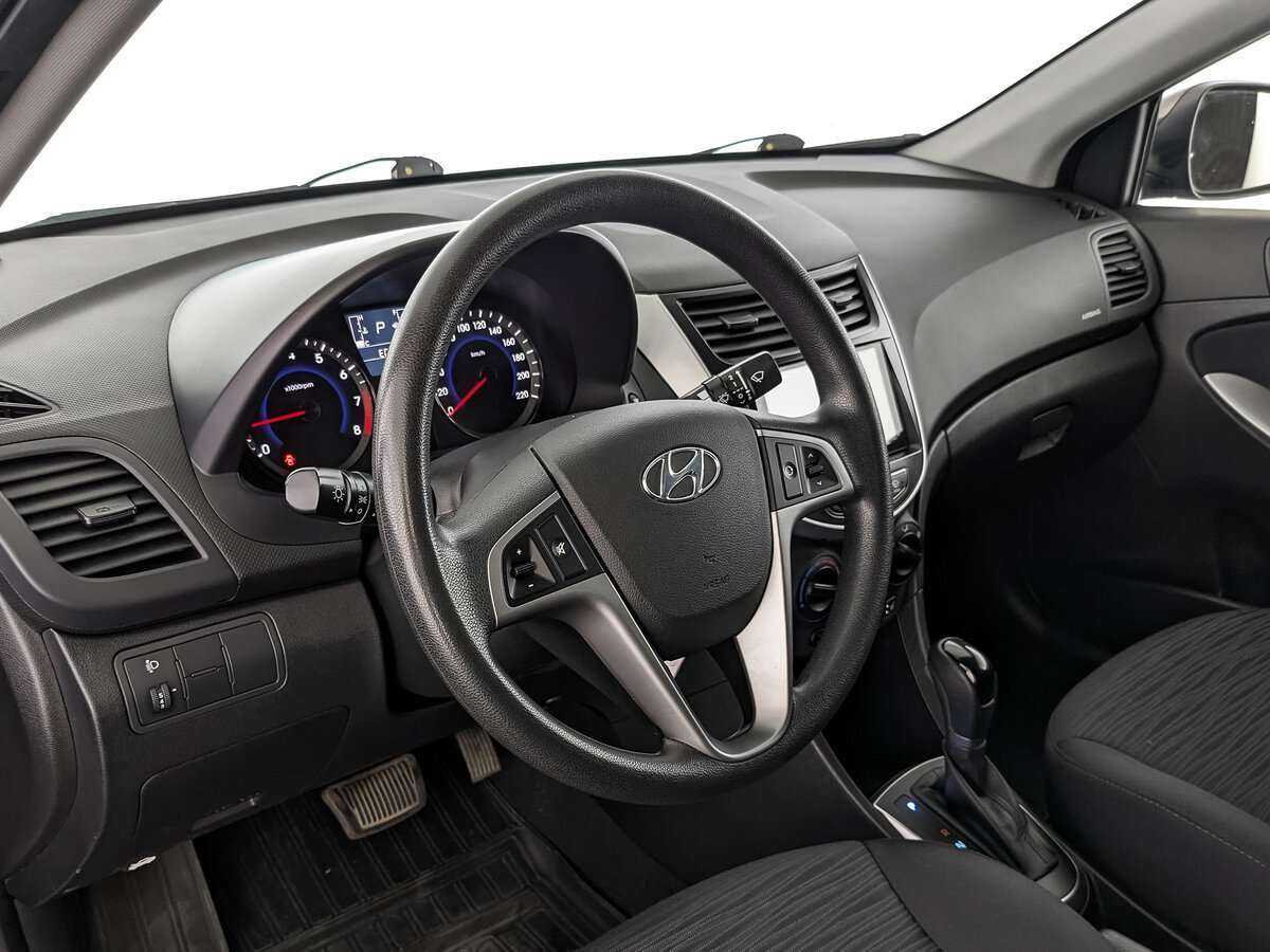 Hyundai Solaris б/у, 2016, Автоматическая. Фото: #9