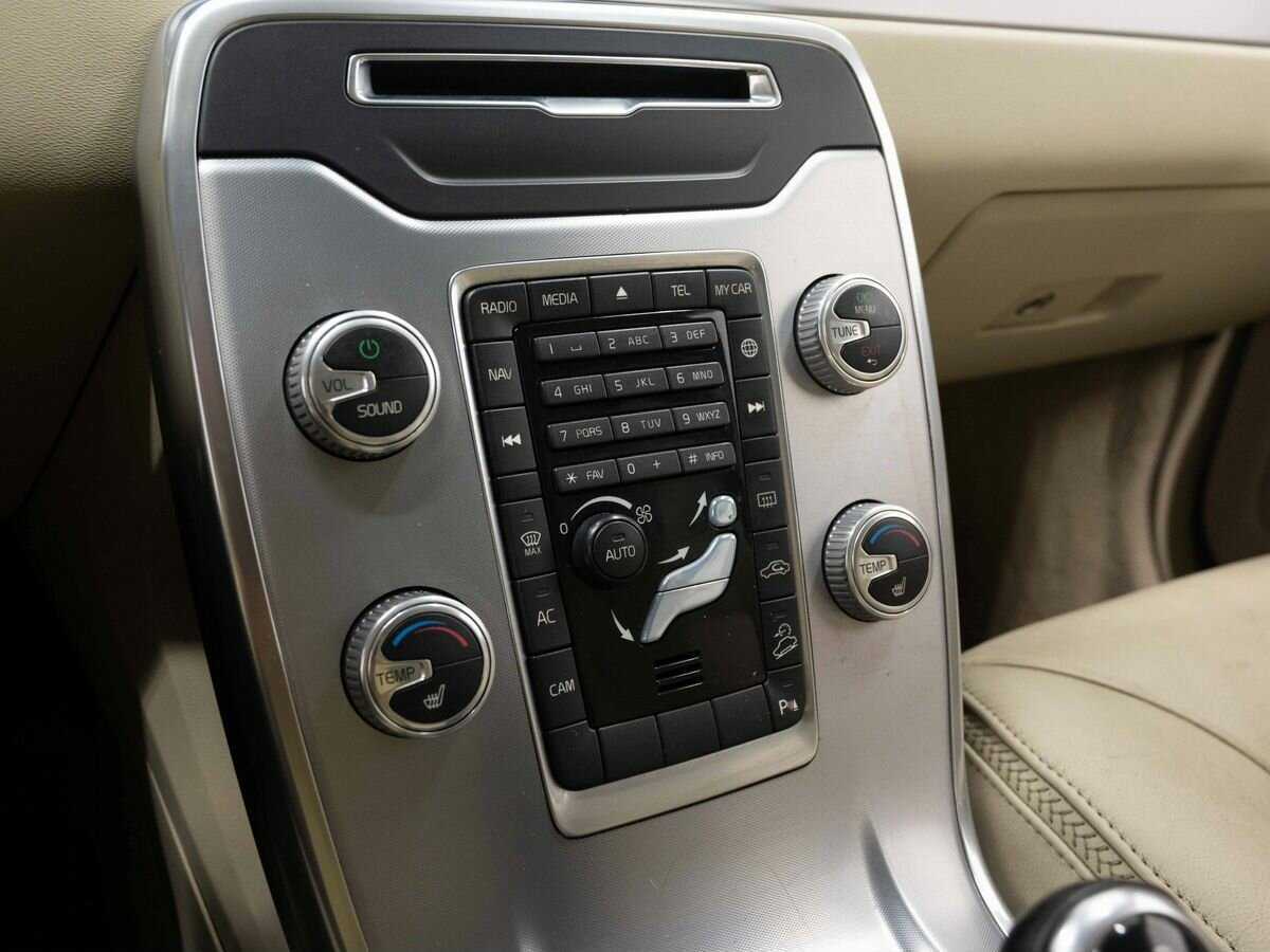 Volvo XC70 б/у, 2014, Автоматическая. Фото: #19