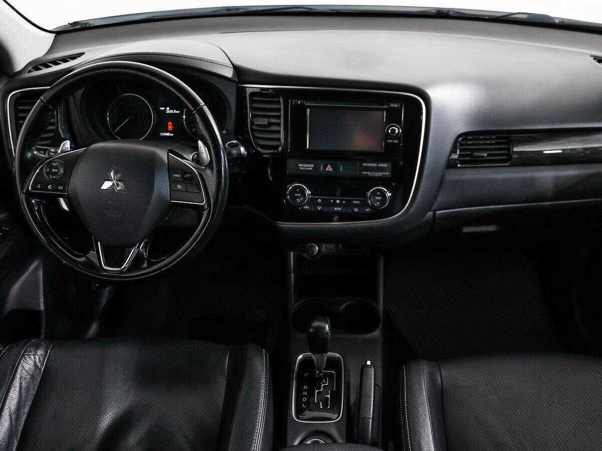 Mitsubishi Outlander б/у, 2016, Вариатор. Фото: #13