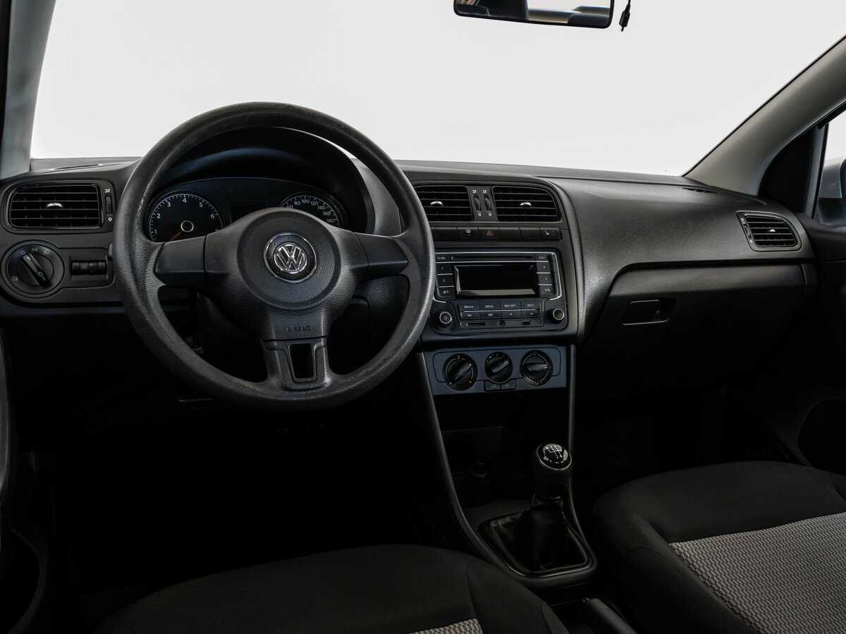 Volkswagen Polo б/у, 2013, Механическая. Фото: #8