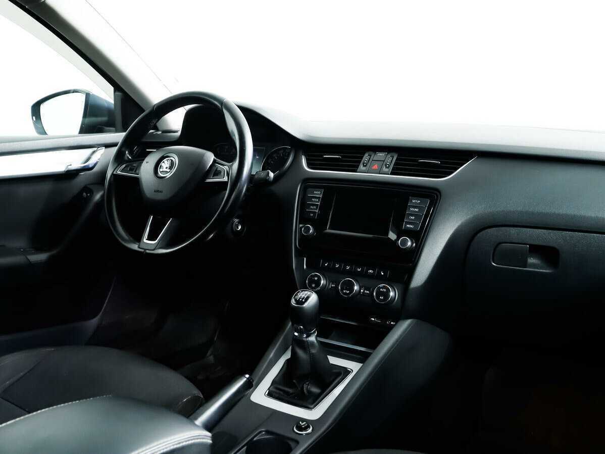Skoda Octavia б/у, 2014, Механическая. Фото: #8