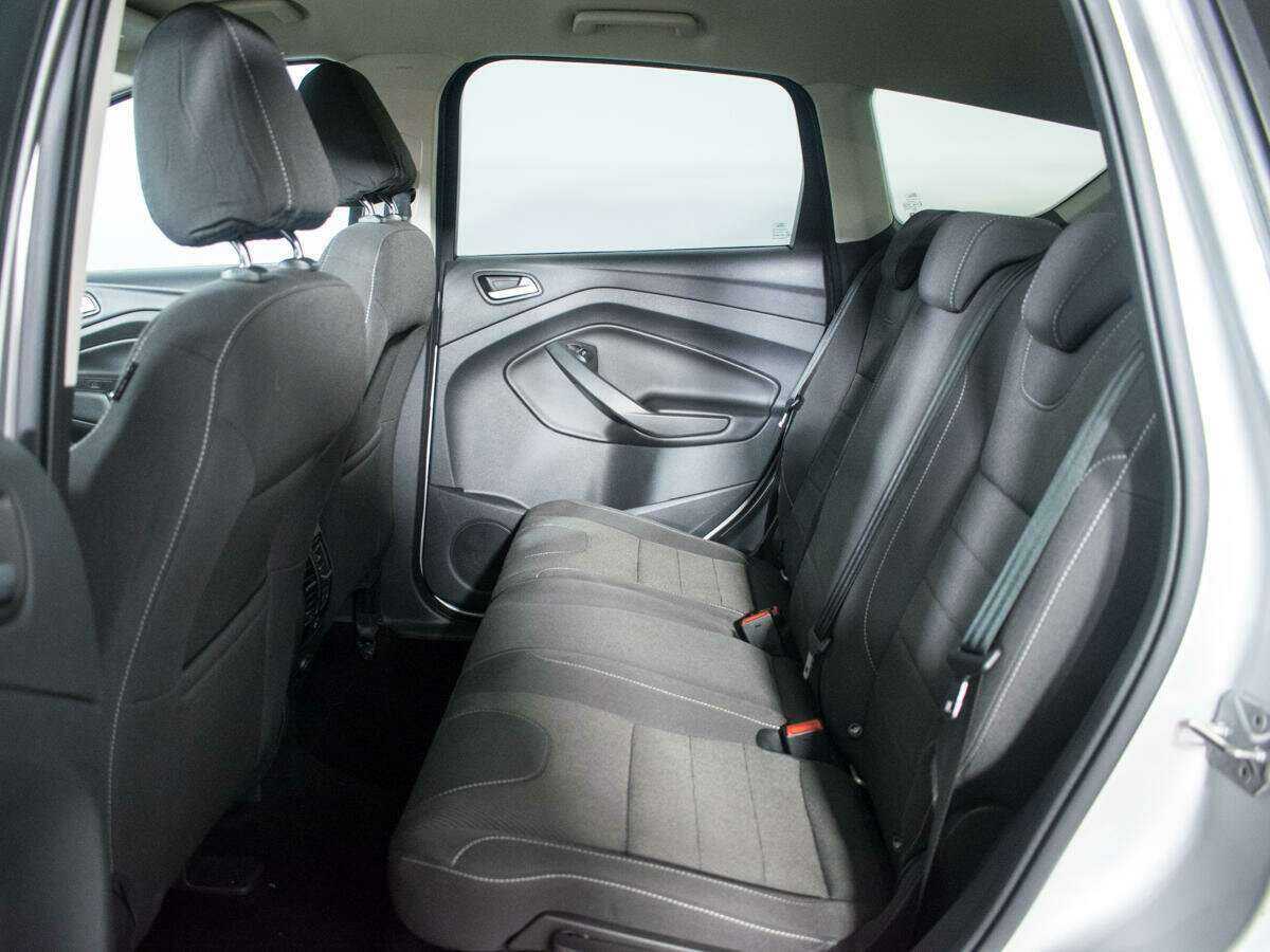 Ford Kuga б/у, 2016, Автоматическая. Фото: #9