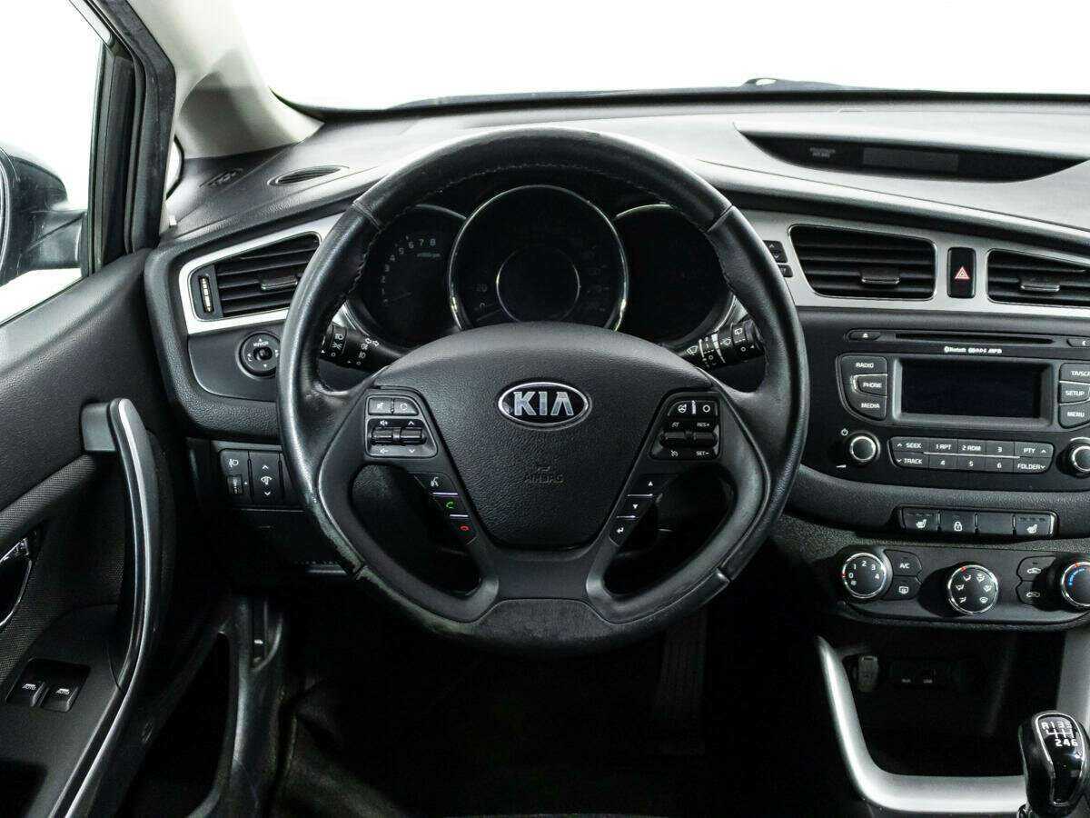 Kia Ceed б/у, 2014, Механическая. Фото: #15
