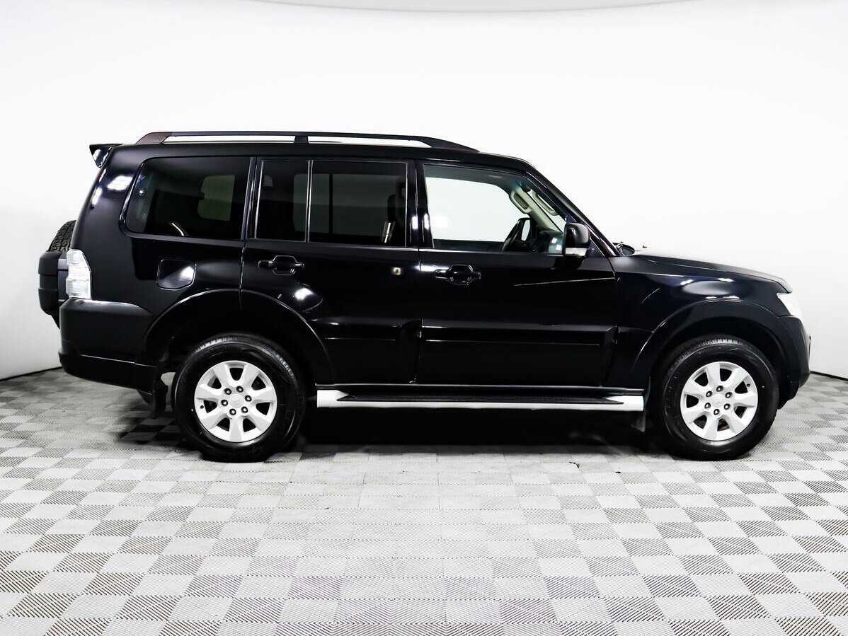 Mitsubishi Pajero б/у, 2013, Автоматическая. Фото: #3