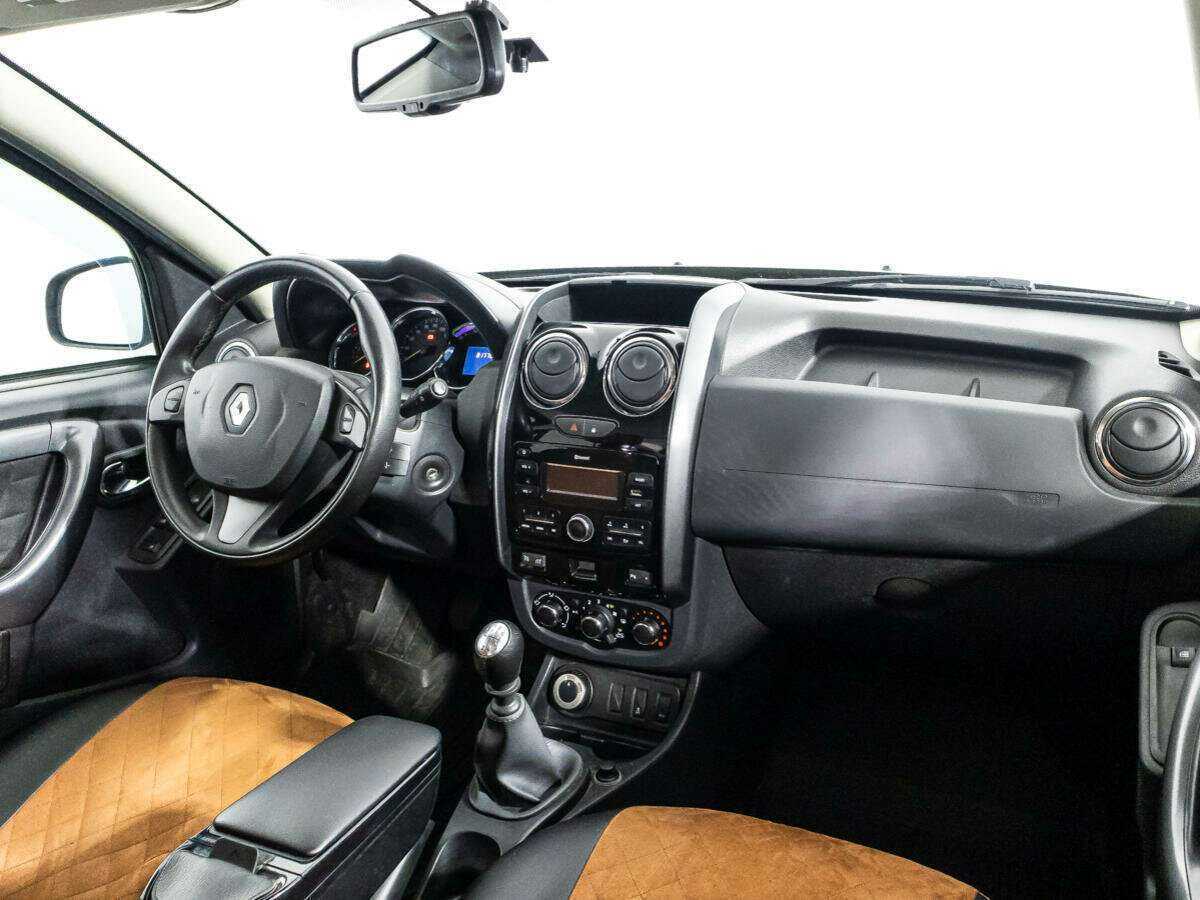 Renault Duster б/у, 2017, Механическая. Фото: #8