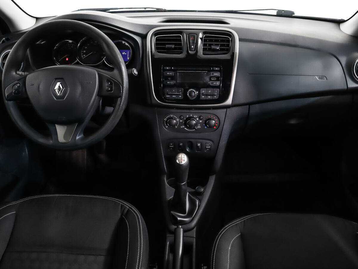 Renault Logan б/у, 2014, Механическая. Фото: #11