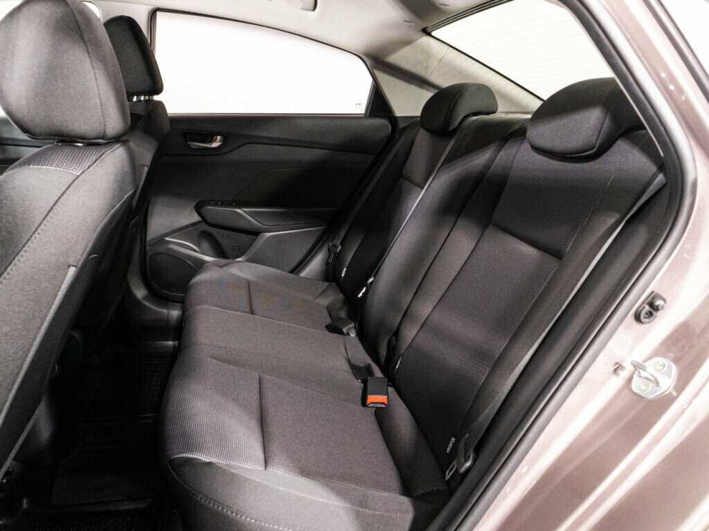 Hyundai Solaris б/у, 2018, Механическая. Фото: #9
