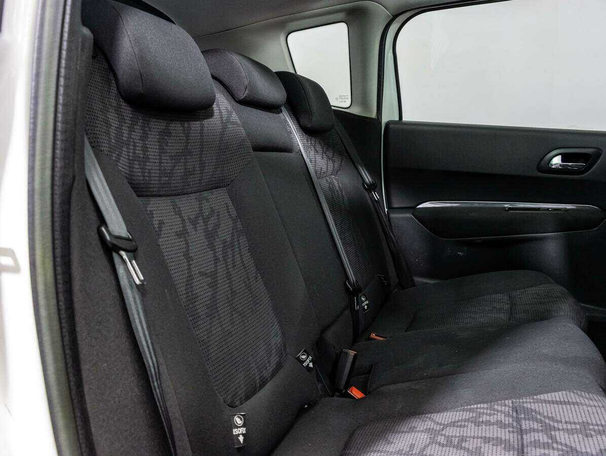 Peugeot 3008 б/у, 2012, Автоматическая. Фото: #9