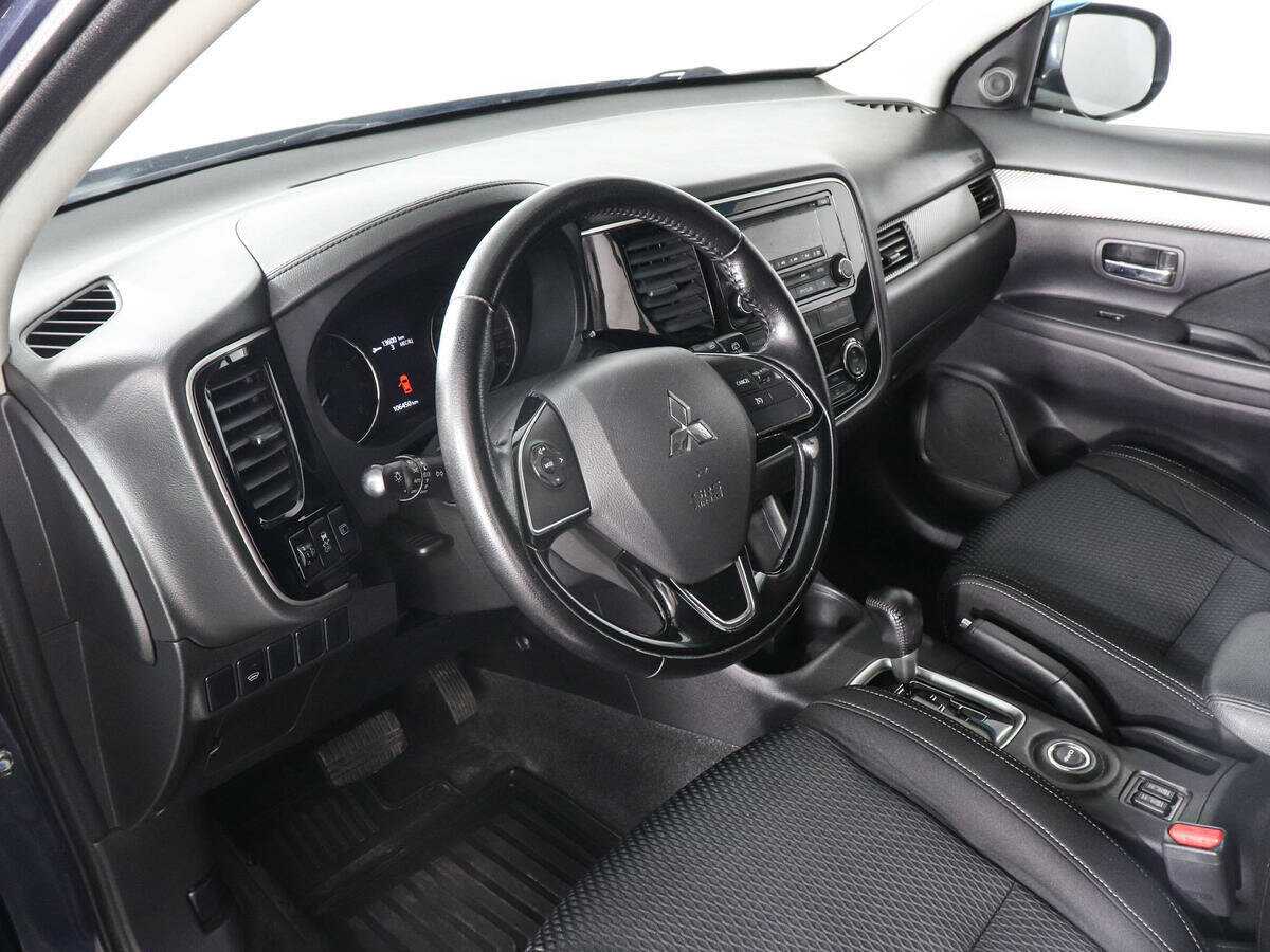 Mitsubishi Outlander б/у, 2016, Вариатор. Фото: #8