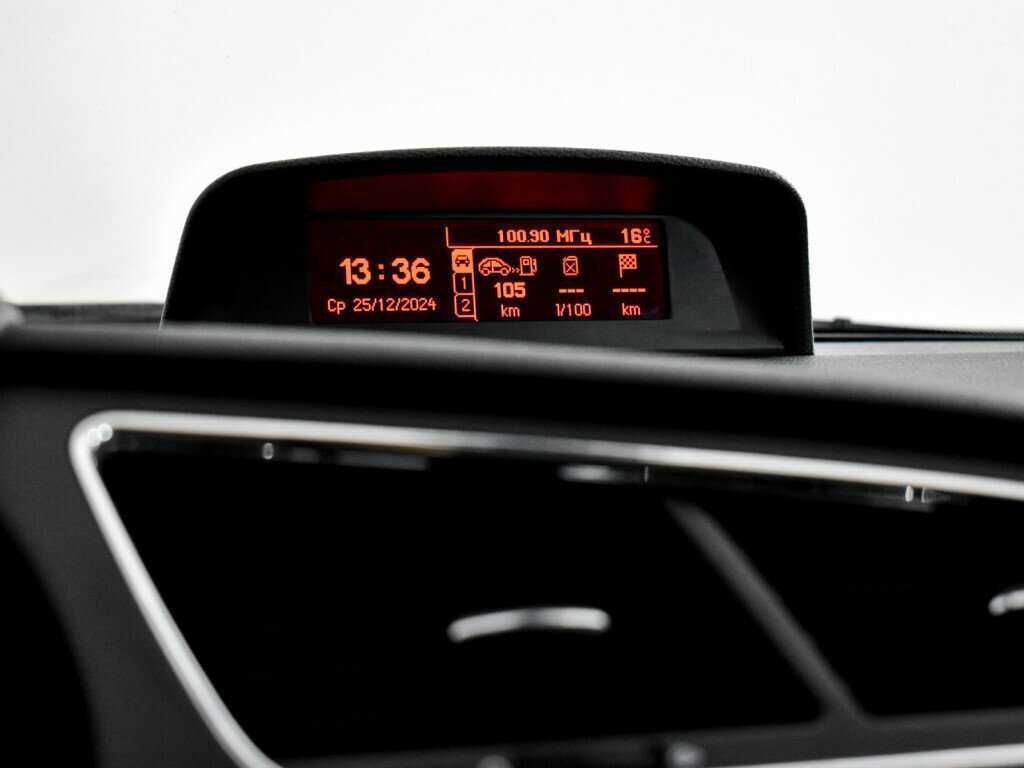 Peugeot 3008 б/у, 2014, Автоматическая. Фото: #14