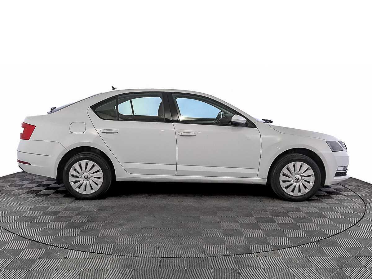 Skoda Octavia б/у, 2019, Автоматическая. Фото: #3