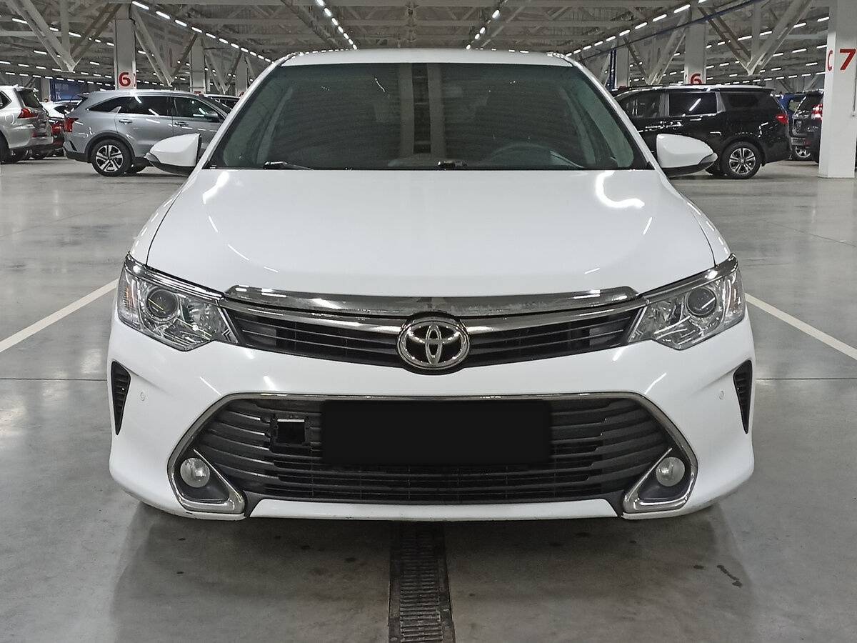 Toyota Camry б/у, 2016, Автоматическая. Фото: #1