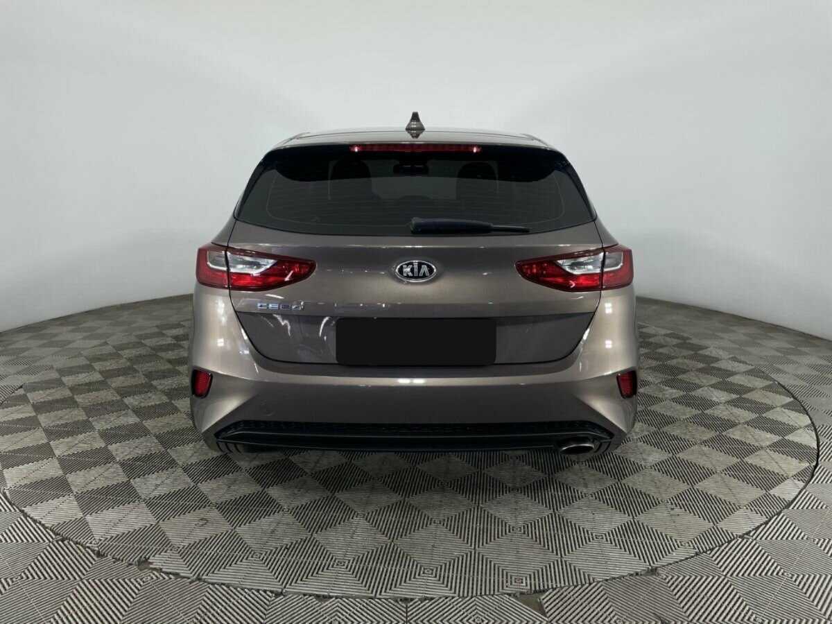 Kia Ceed б/у, 2018, Автоматическая. Фото: #2