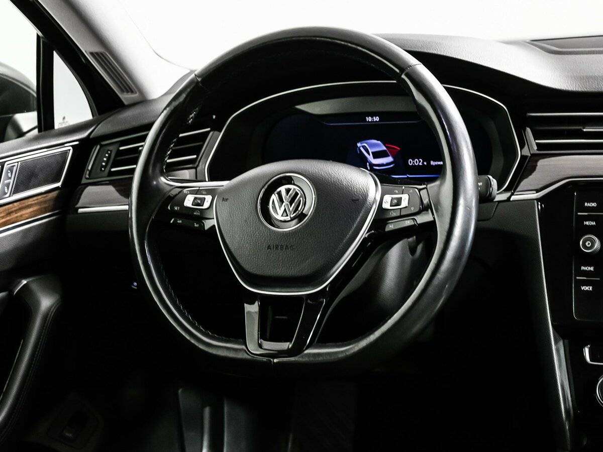 Volkswagen Passat б/у, 2017, Роботизированная. Фото: #14