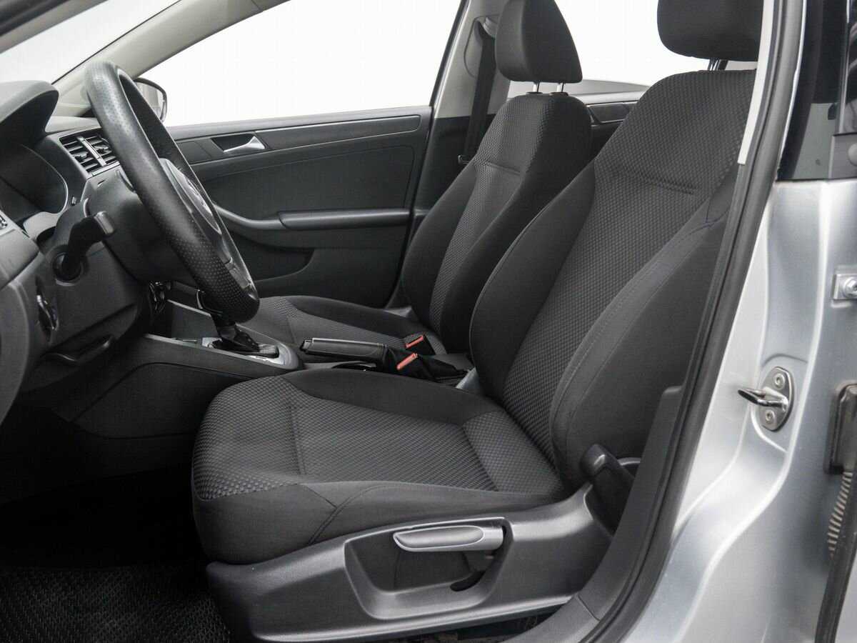 Volkswagen Jetta б/у, 2013, Автоматическая. Фото: #13