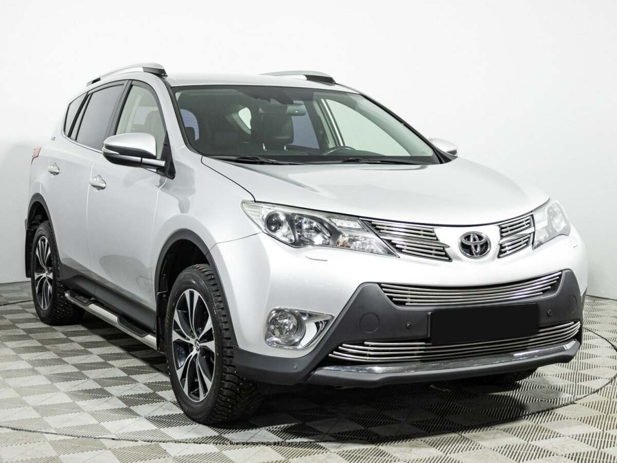 Toyota RAV4 б/у, 2014, Автоматическая. Фото: #2