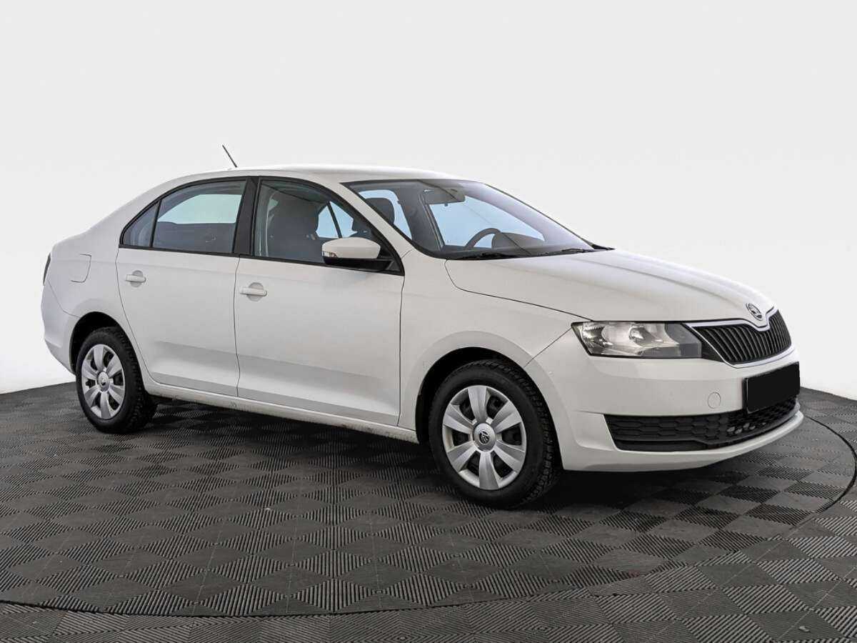 Skoda Rapid б/у, 2018, Автоматическая. Фото: #2