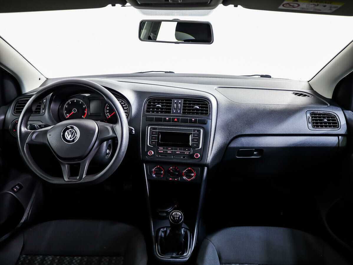 Volkswagen Polo б/у, 2016, Механическая. Фото: #8