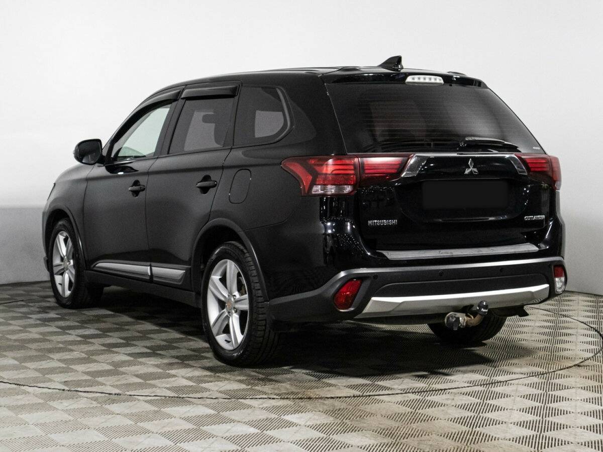 Mitsubishi Outlander б/у, 2017, Вариатор. Фото: #6