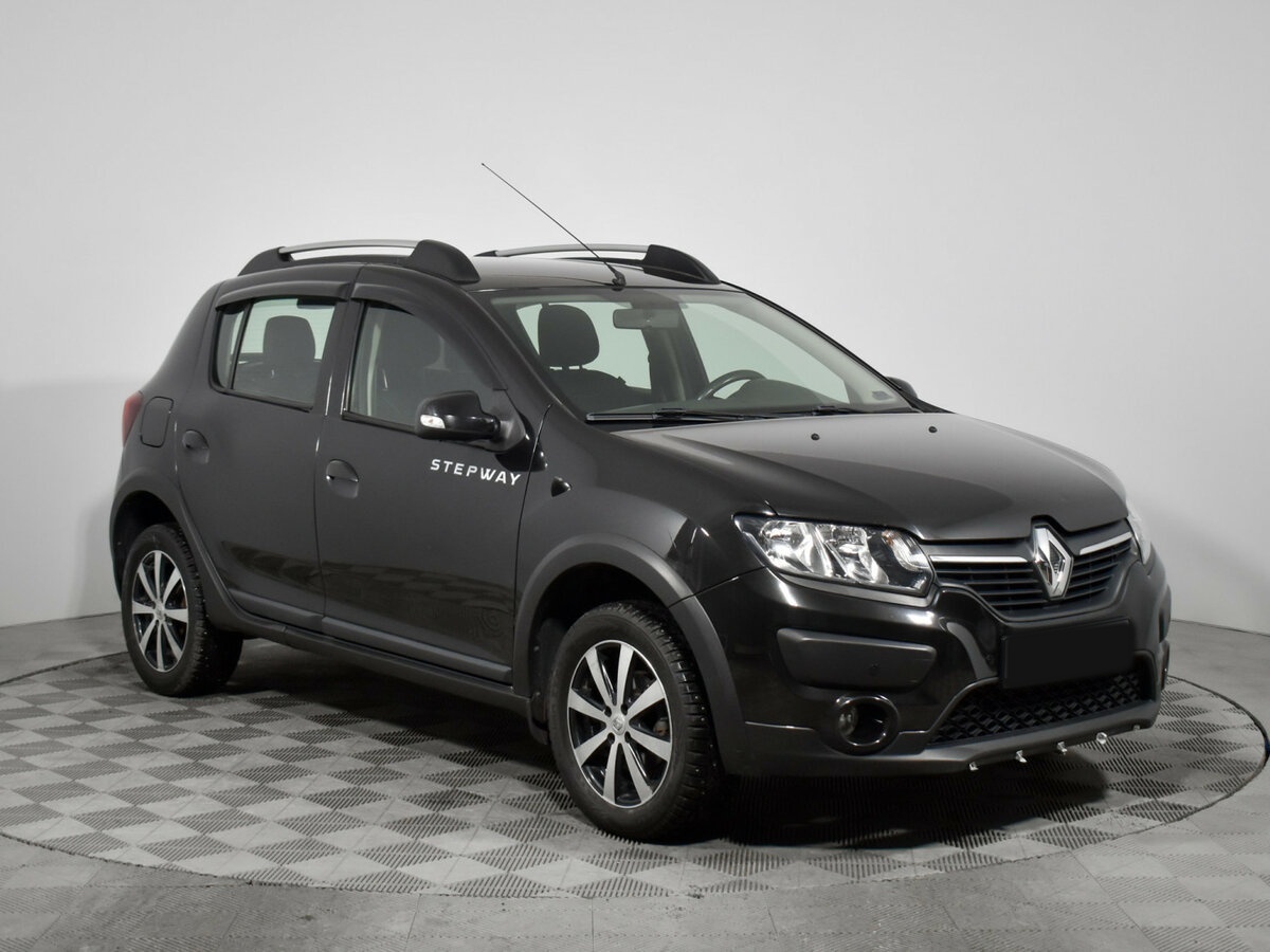 Renault Sandero б/у, 2016, Автоматическая. Фото: #2