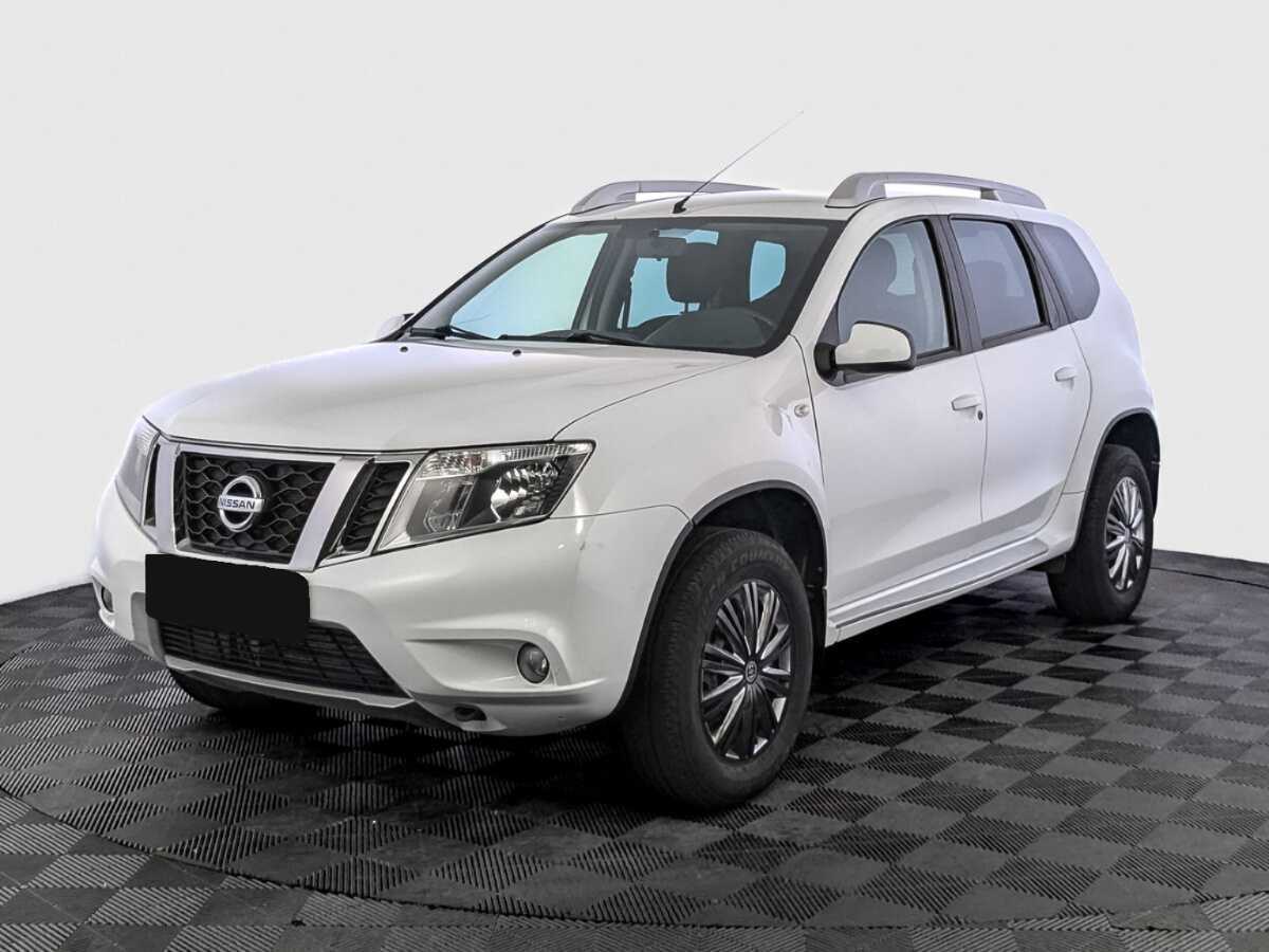 Nissan Terrano б/у, 2015, Автоматическая. Фото: #0