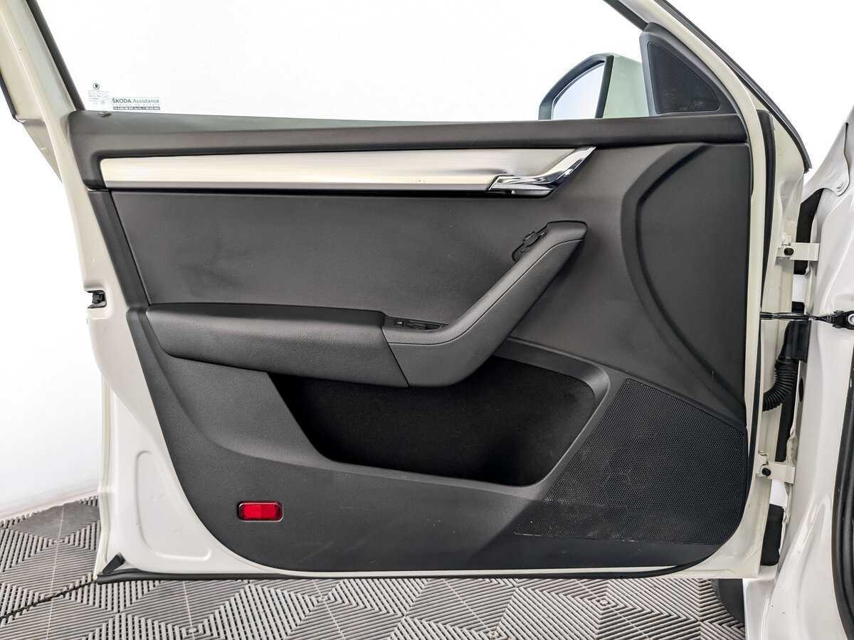 Skoda Octavia б/у, 2019, Механическая. Фото: #16