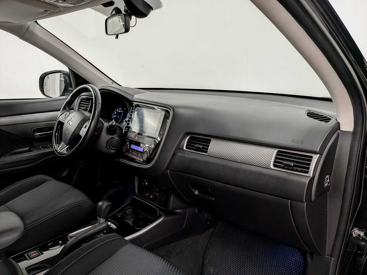 Mitsubishi Outlander б/у, 2018, Вариатор. Фото: #10