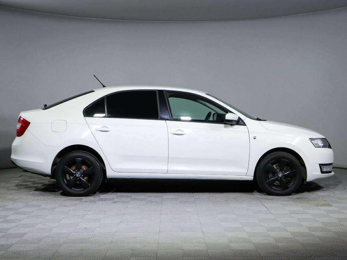 Skoda Rapid б/у, 2014, Автоматическая. Фото: #3