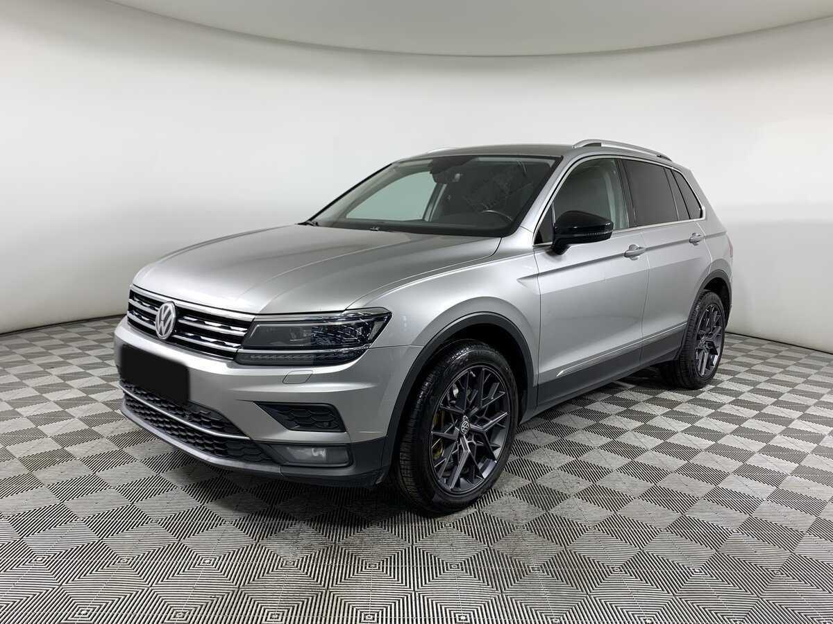 Volkswagen Tiguan б/у, 2018, Роботизированная. Посмотреть фото