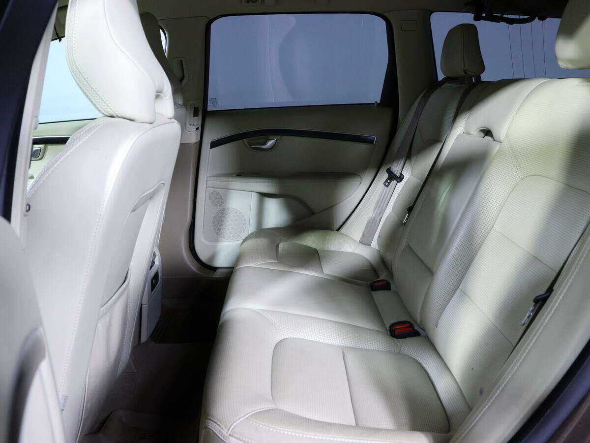 Volvo XC70 б/у, 2012, Автоматическая. Фото: #6