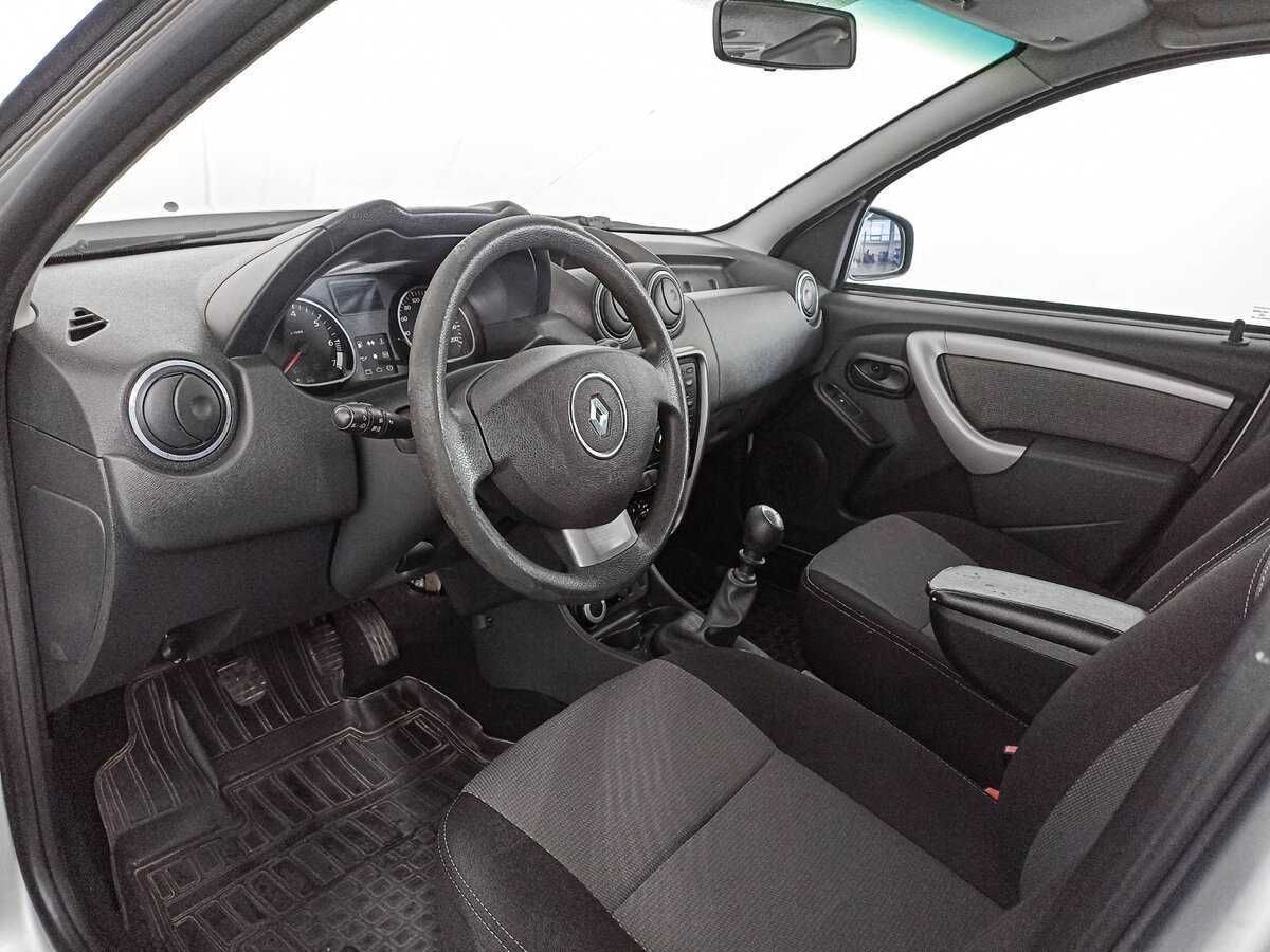 Renault Duster б/у, 2013, Механическая. Фото: #13