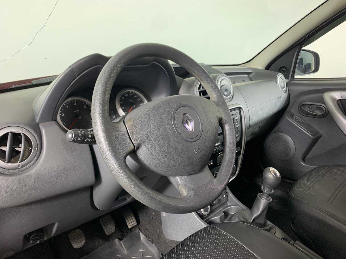 Renault Duster б/у, 2012, Механическая. Фото: #11