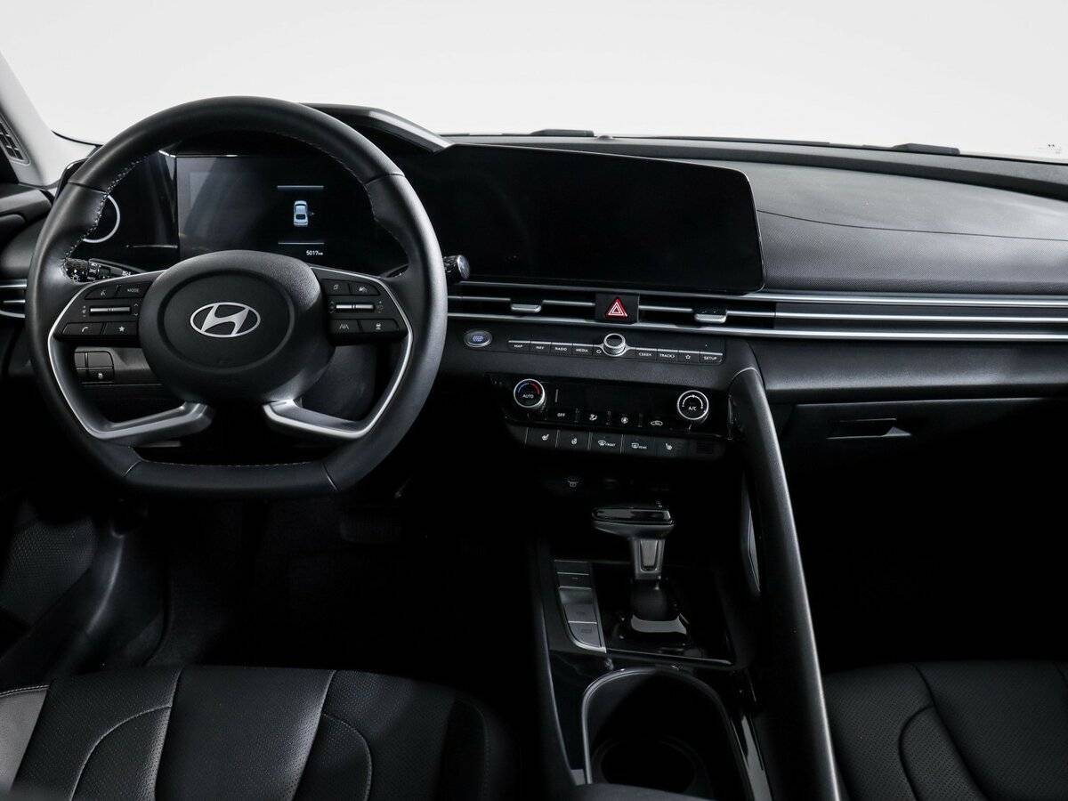 Hyundai Elantra б/у, 2024, Вариатор. Фото: #9