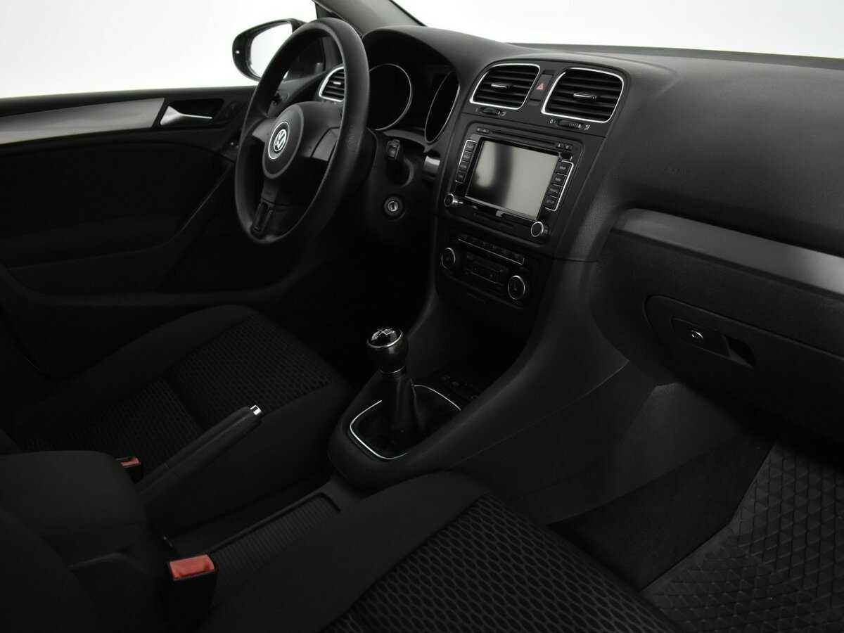 Volkswagen Golf б/у, 2012, Механическая. Фото: #9