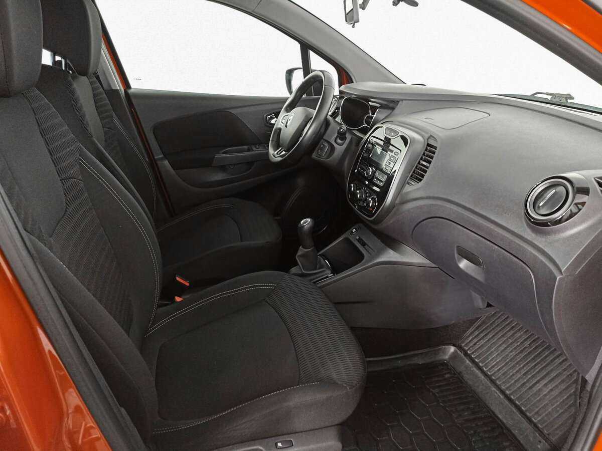 Renault Kaptur б/у, 2016, Механическая. Фото: #8