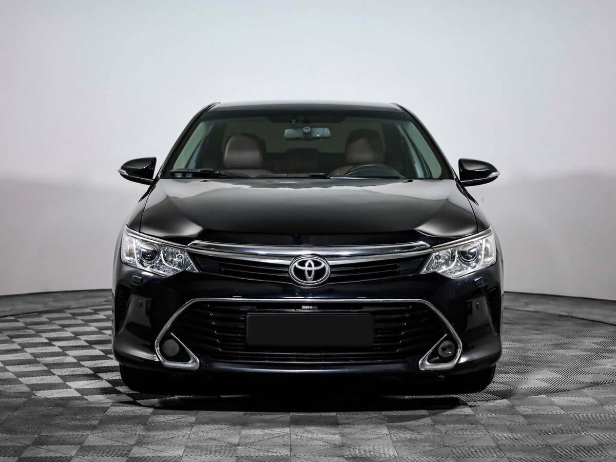 Toyota Camry б/у, 2017, Автоматическая. Фото: #1