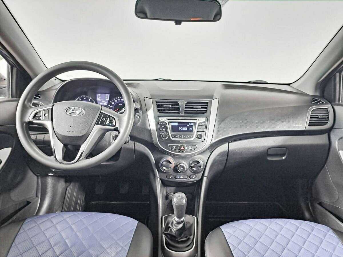 Hyundai Solaris б/у, 2014, Механическая. Фото: #10