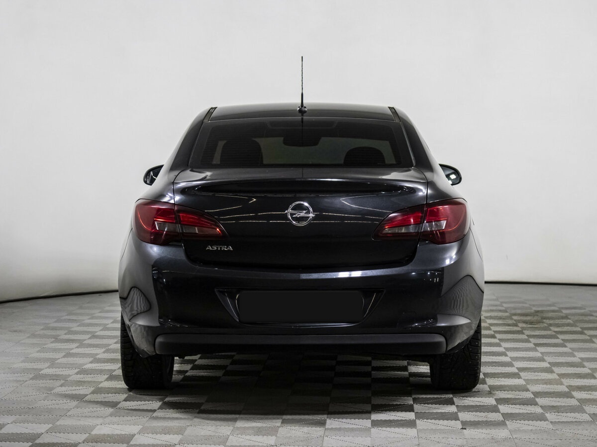 Opel Astra б/у, 2013, Механическая. Фото: #4