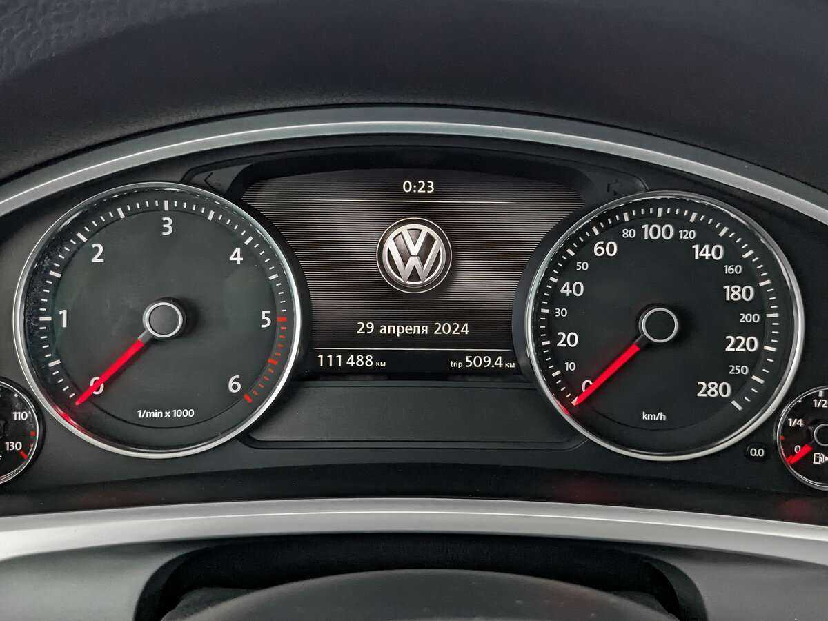 Volkswagen Touareg б/у, 2017, Автоматическая. Фото: #15