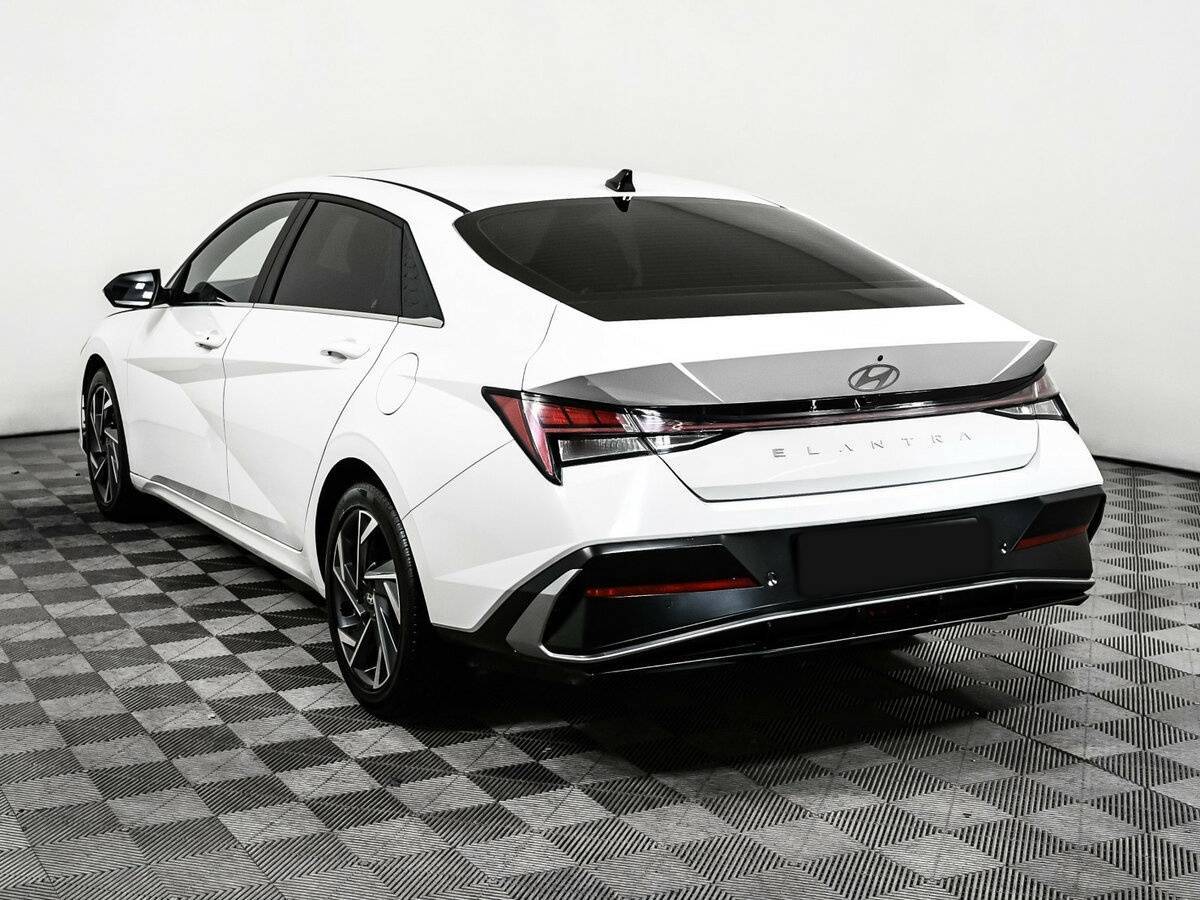 Hyundai Elantra б/у, 2023, Вариатор. Фото: #6