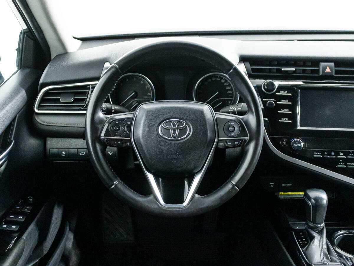 Toyota Camry б/у, 2018, Автоматическая. Фото: #17