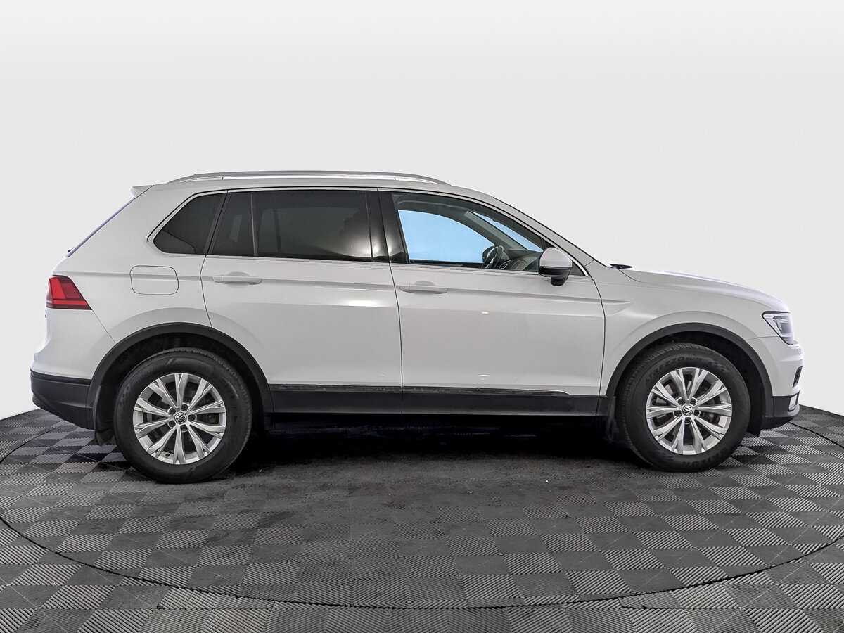 Volkswagen Tiguan б/у, 2017, Роботизированная. Фото: #3