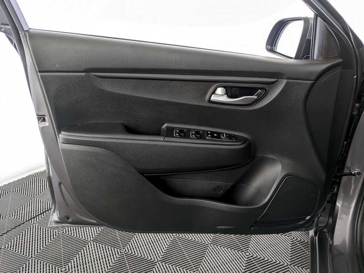 Kia Rio б/у, 2022, Механическая. Фото: #18