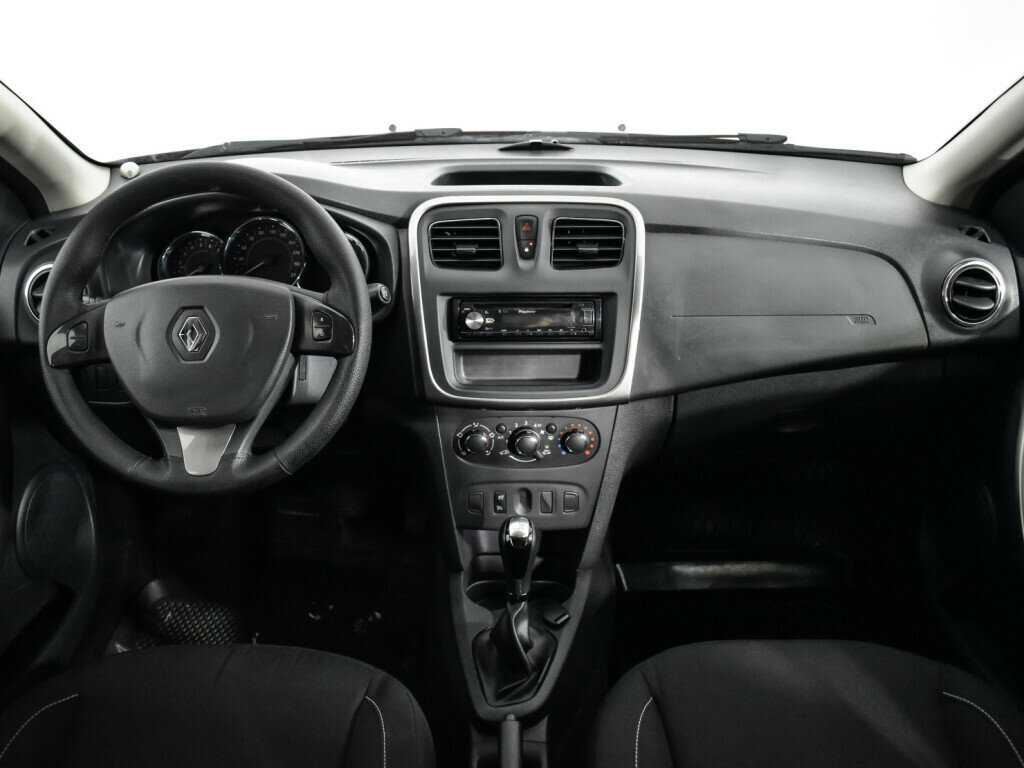 Renault Sandero б/у, 2016, Автоматическая. Фото: #11