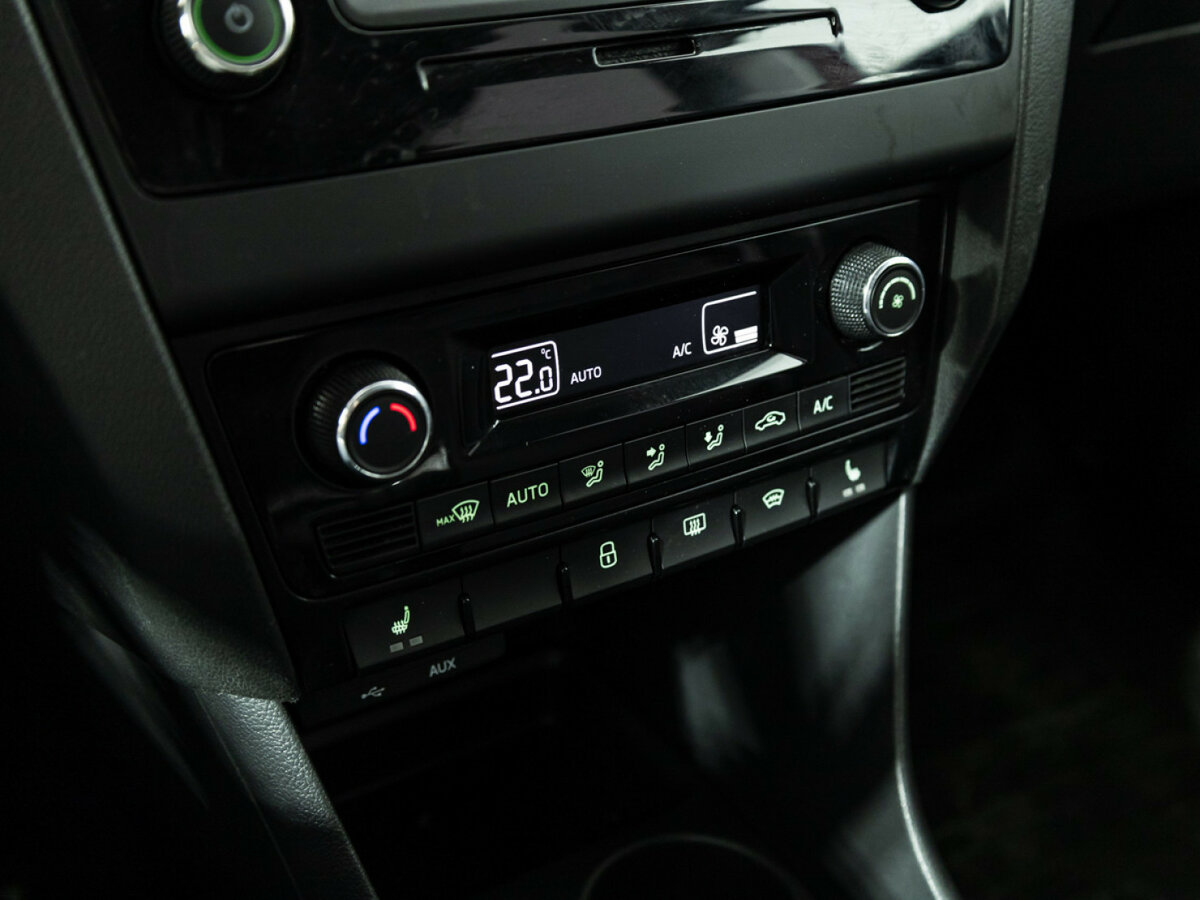 Skoda Rapid б/у, 2016, Автоматическая. Фото: #16
