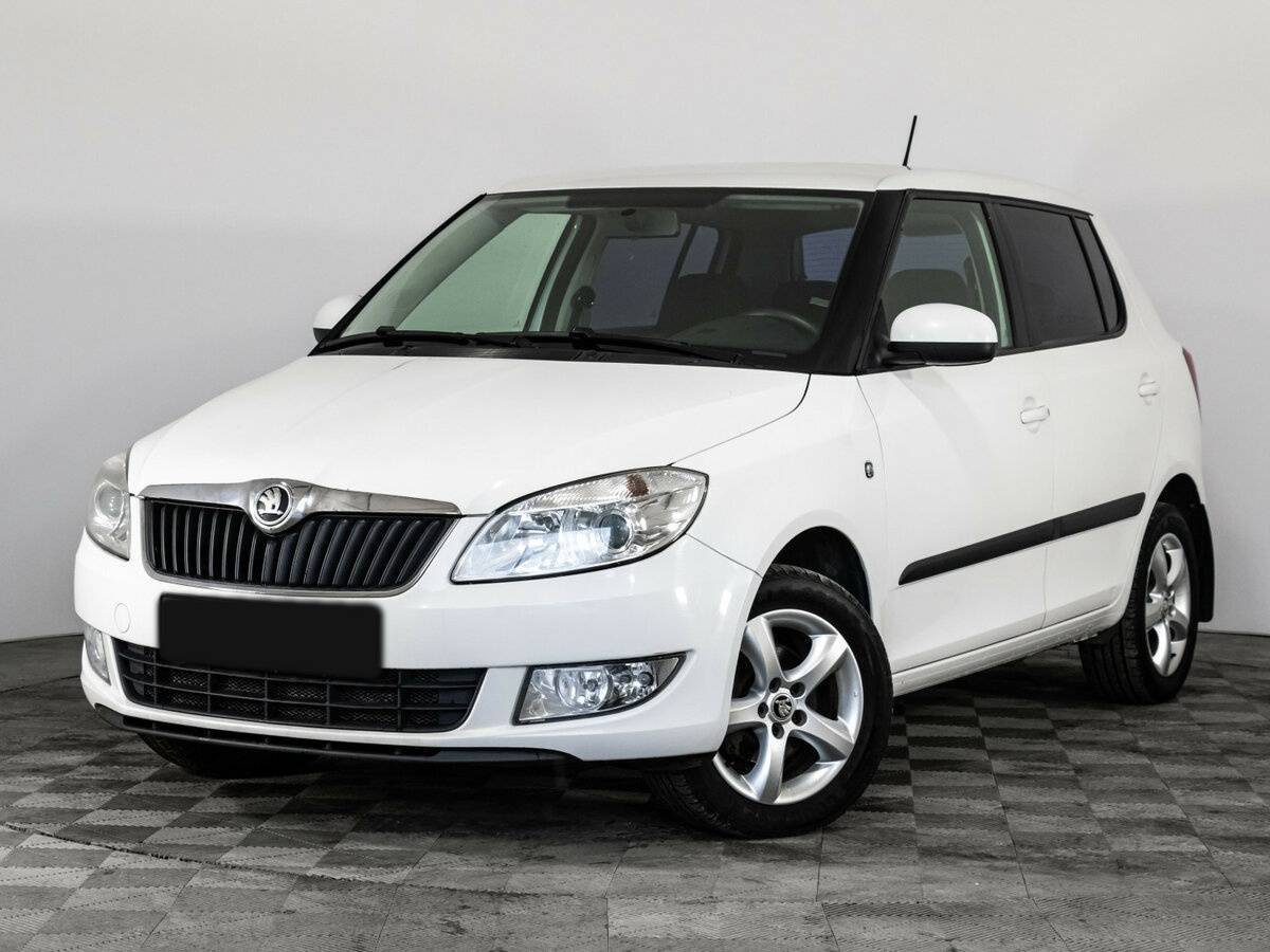 Skoda Fabia б/у, 2013, Автоматическая. Фото: #0